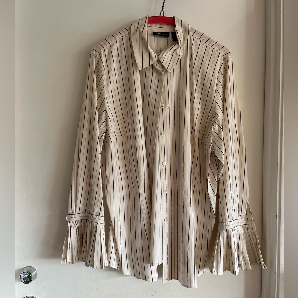 Black and white stripped blouse 16 in women’s.